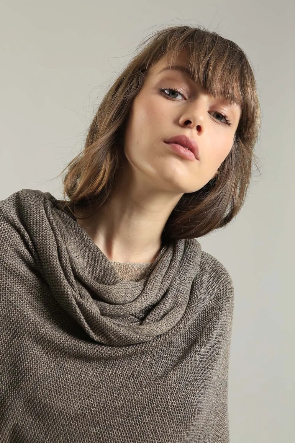 Bamboo, Soy & Cotton Metalo Shoulder wrap - Dark Taupe