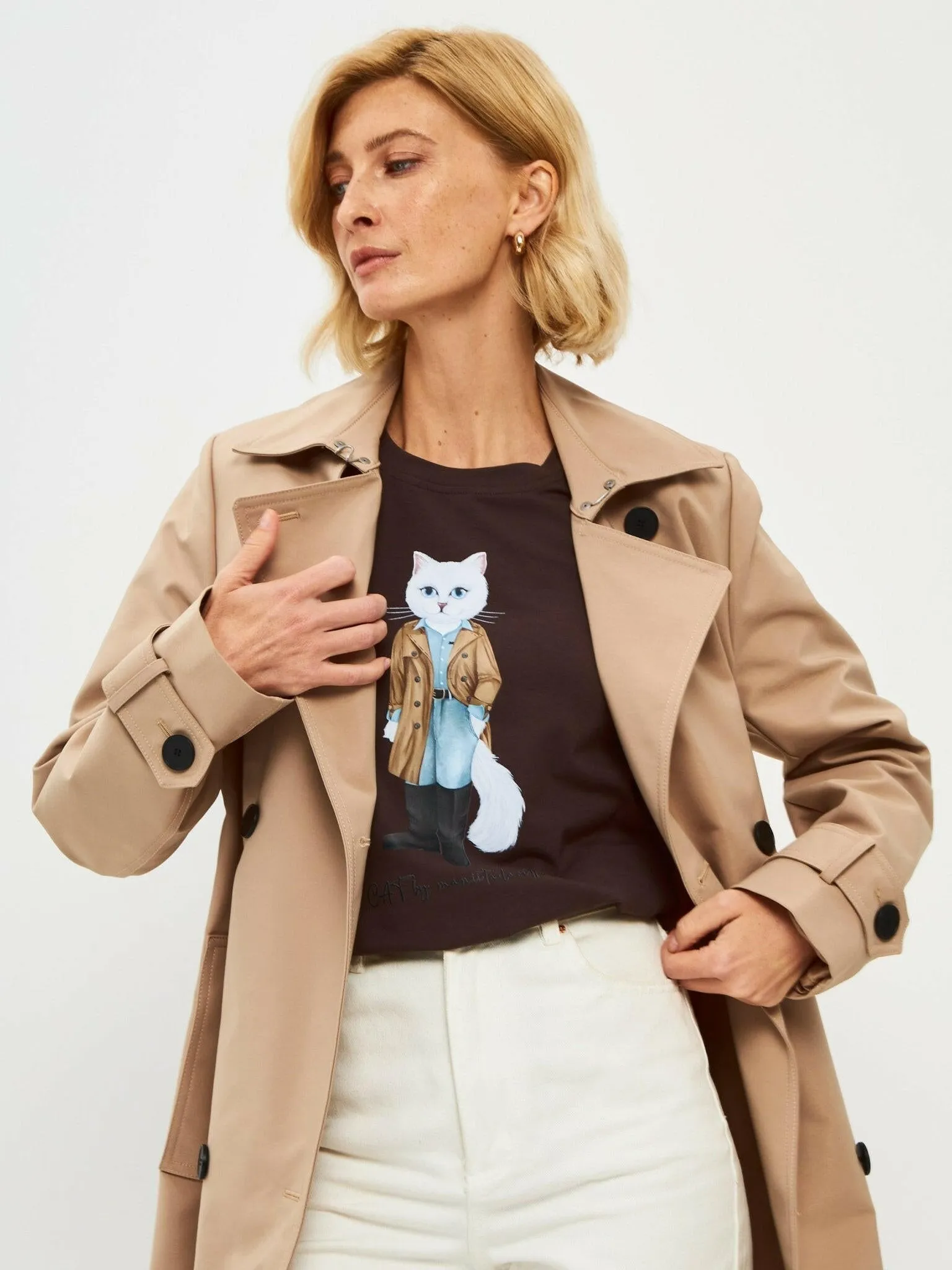 Brown Printed T-shirt TRENCH COAT WHITE CAT