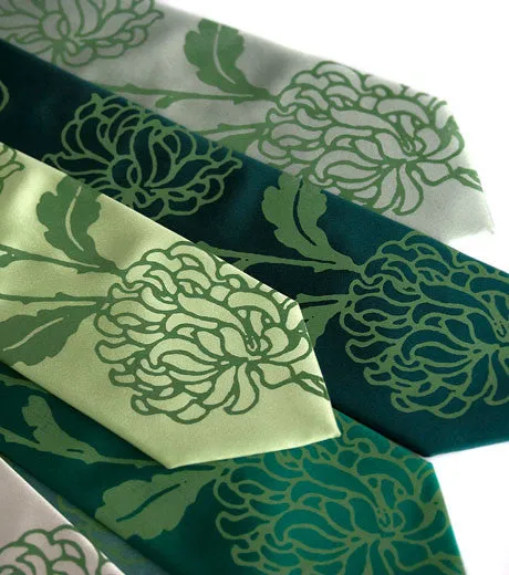 Chrysanthemum Necktie