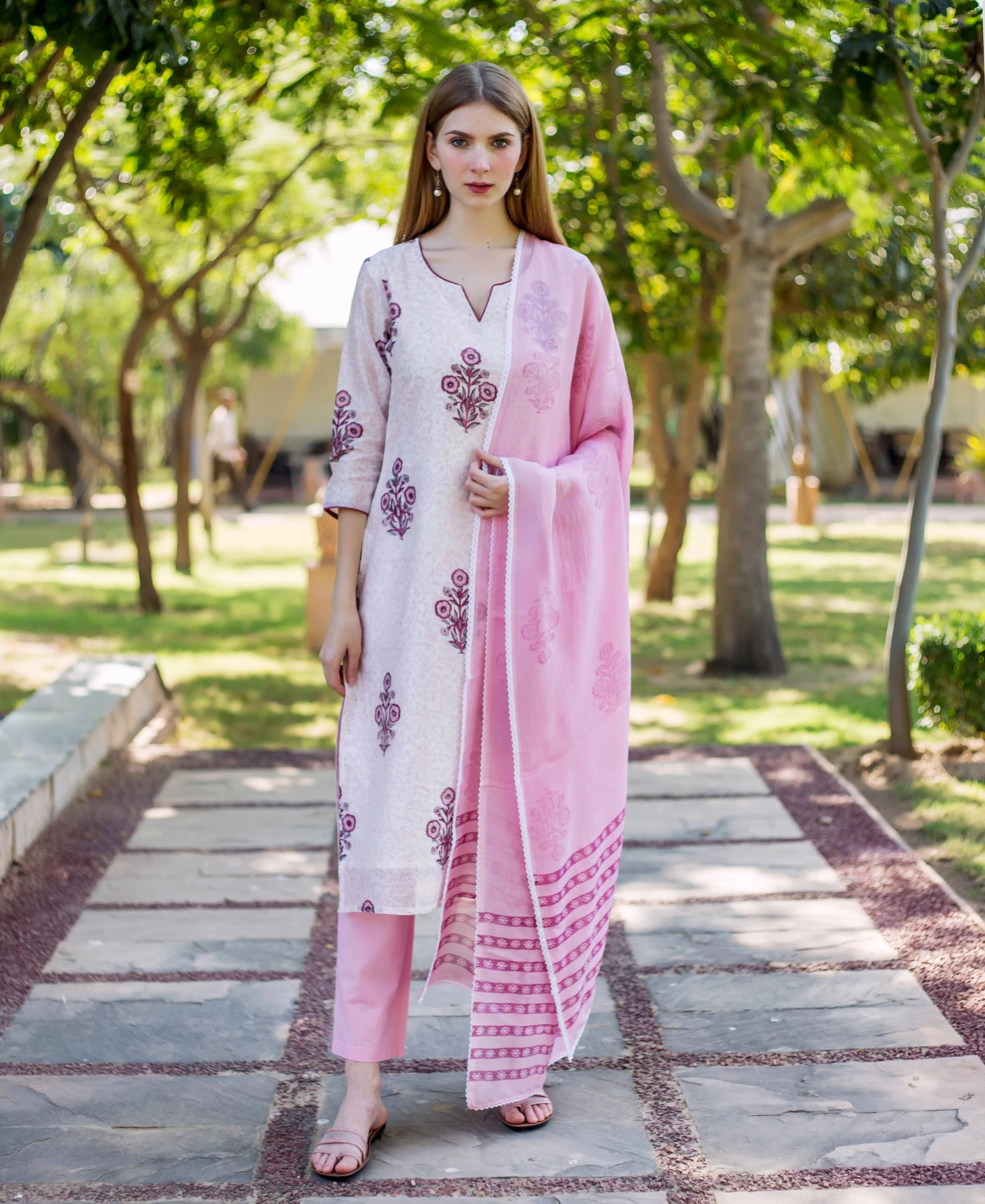 Dua White & Pink Block Printed Kurta