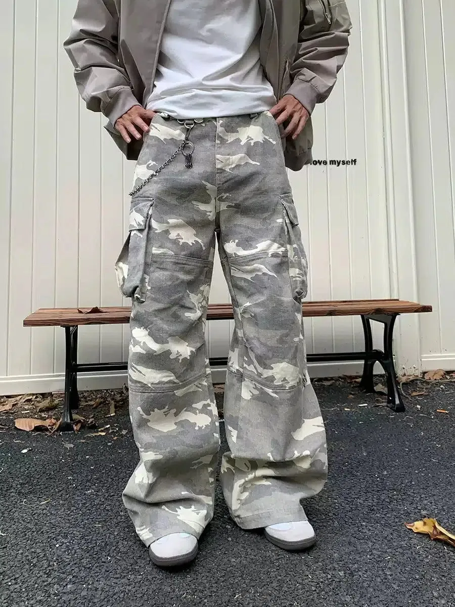 Holo Outdoor Camouflage Cargo Pants