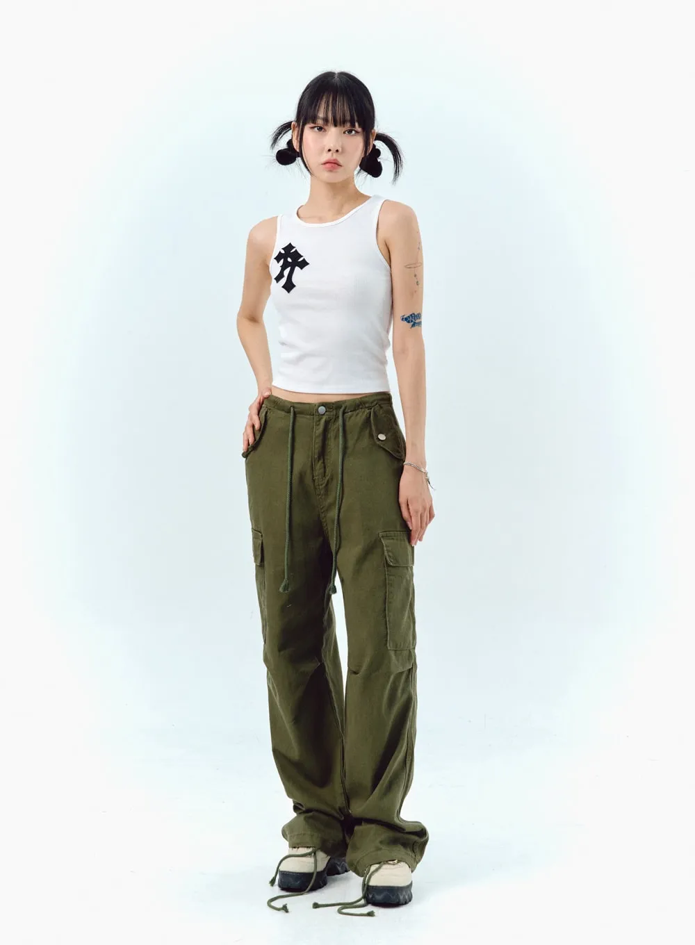 Low Rise Cargo Pants IG303