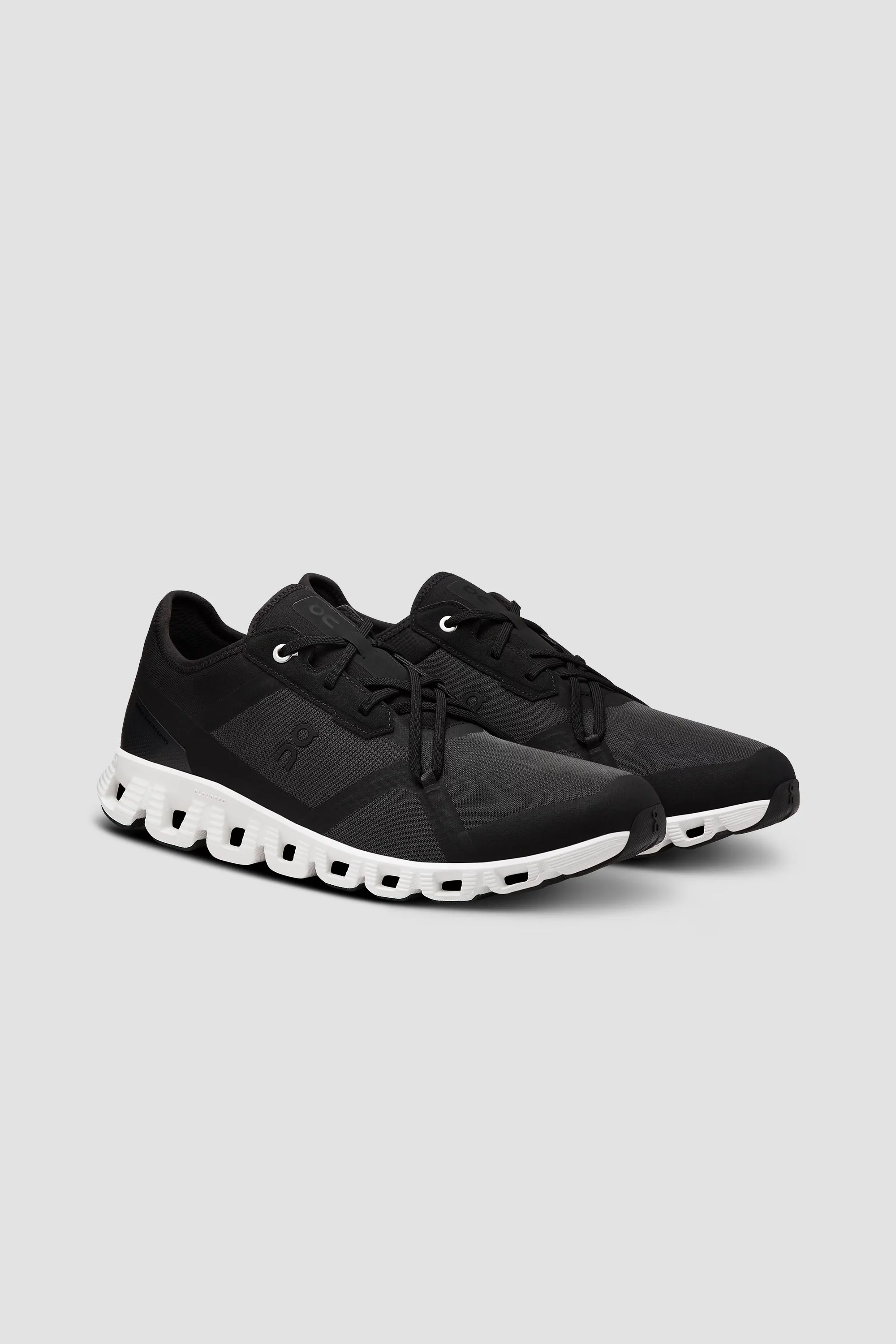 ON | Men's Cloud X 3 AD in Black/White