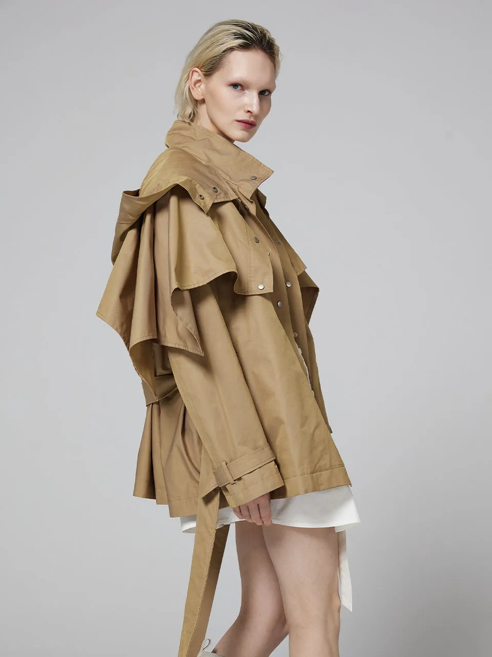 Short trench coat