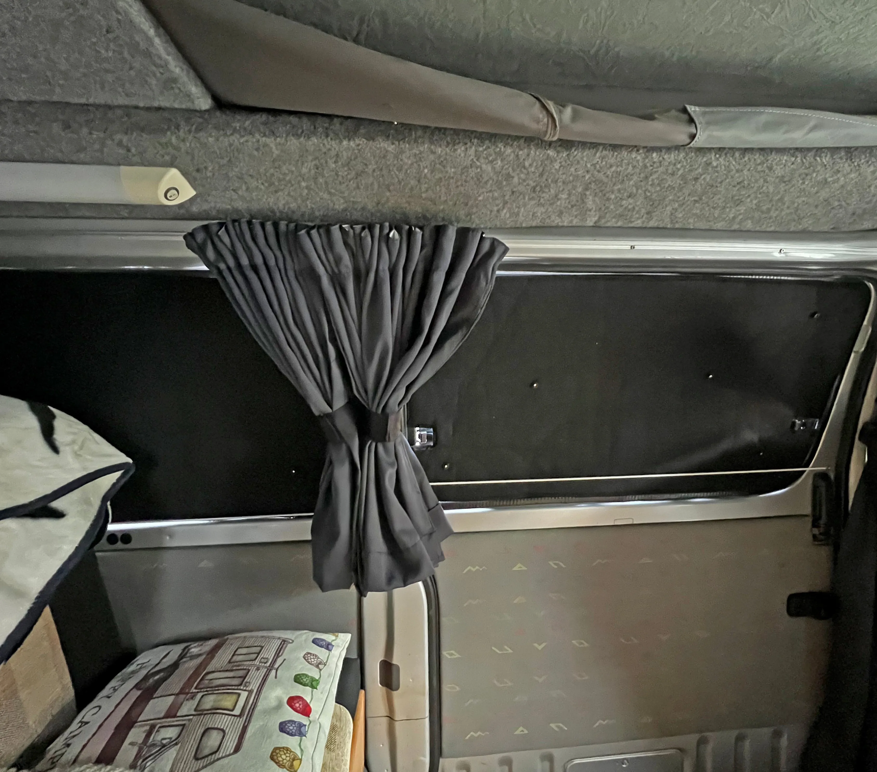 Toyota HiAce / Granvia - Thermal Screens