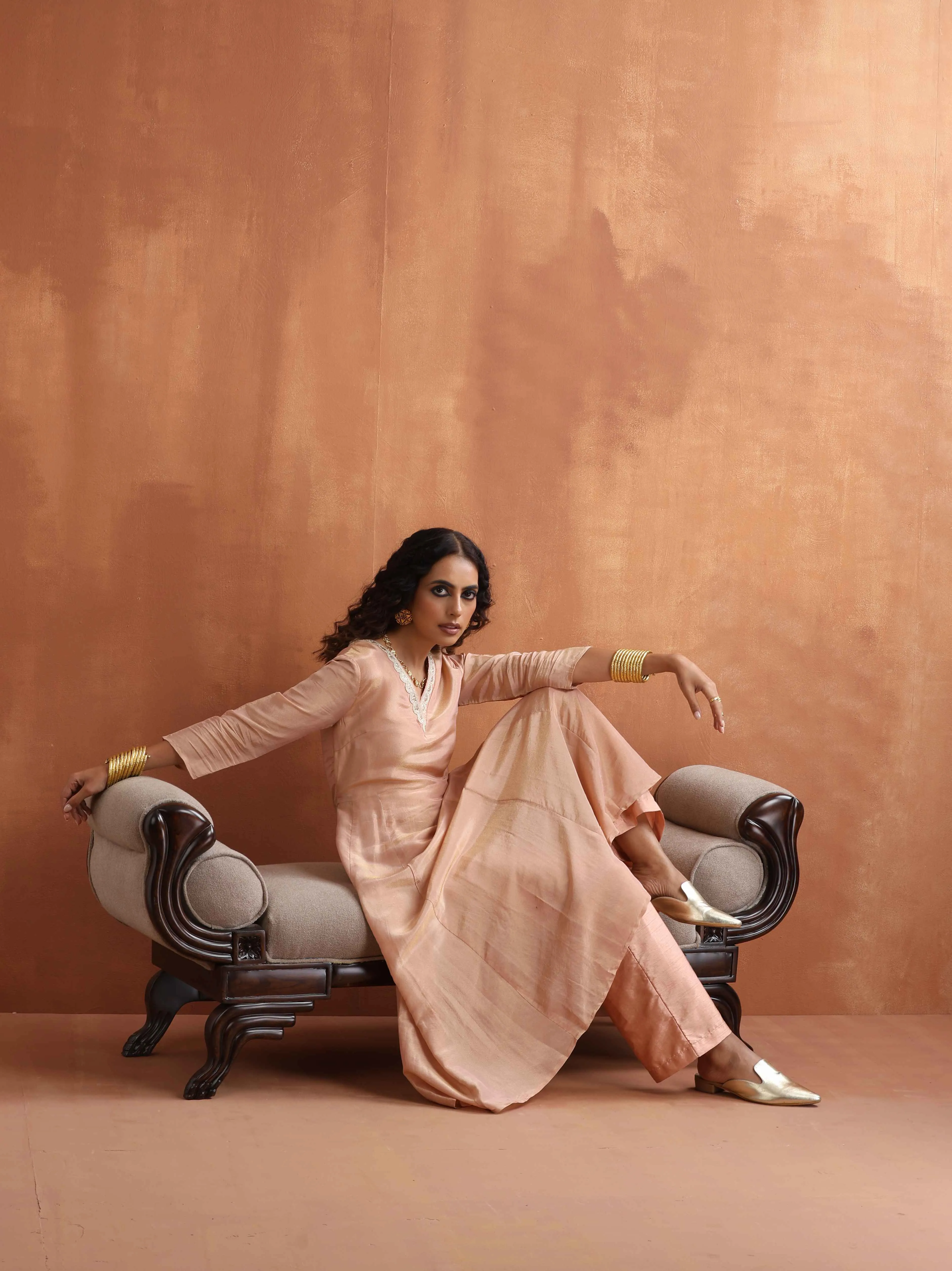 trueBrowns Blush Pink Tissue Flared Anarkali Kurta Set