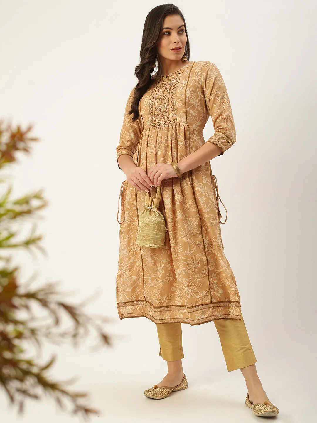 Women's Beige Printed A-Line Kurtas