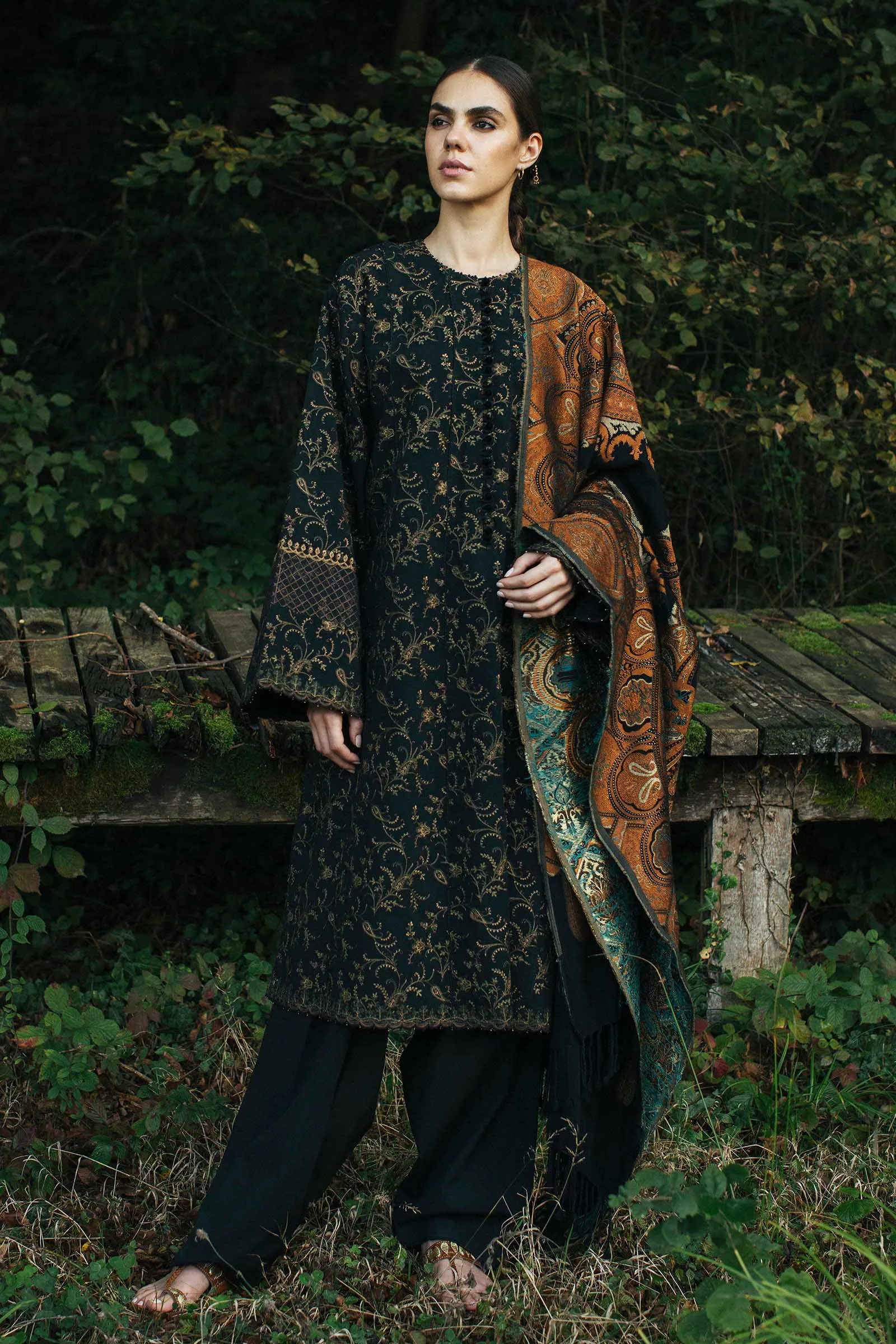 Zara Shahjahan Winter Collection (with Shawl) – Bano